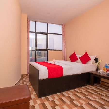 Oyo 142 Co International Guest House 加德满都 外观 照片